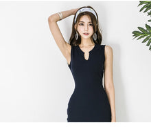 Load image into Gallery viewer, Jada Black Knitted Midi Dress