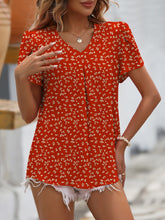 Load image into Gallery viewer, Ruche V-Neck Petal Sleeve Top