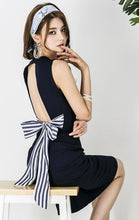 Load image into Gallery viewer, Jada Black Knitted Midi Dress