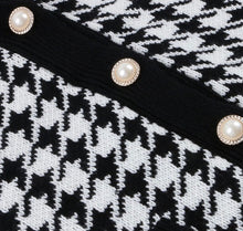 Load image into Gallery viewer, Oversized Houndstooth Cardigan