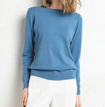 Load image into Gallery viewer, Iris Slim O-Neck Cashmere Blend Sweater