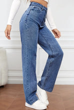 Load image into Gallery viewer, Junia Straight Leg Denim Jeans
