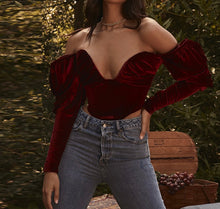 Load image into Gallery viewer, Puff Sleeve Velvet Top
