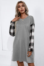 Load image into Gallery viewer, Sira Plaid Sleeve Contrast T-Shirt Dress
