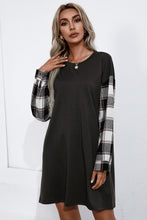 Load image into Gallery viewer, Sira Plaid Sleeve Contrast T-Shirt Dress
