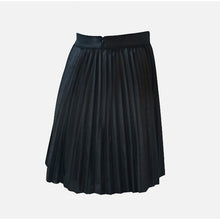 Load image into Gallery viewer, High Waist Black Pleated Mini Skirt
