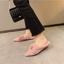 Load image into Gallery viewer, Pointed Toe Lux Fur Slippers
