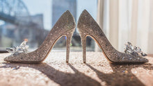 Load image into Gallery viewer, Pointed Toe Crystal Pumps
